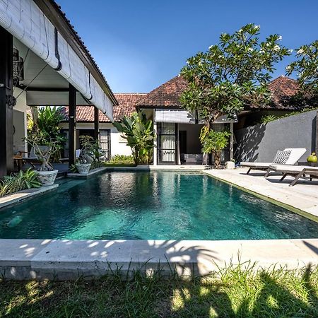 Jagaditha Villas Sanur Exterior foto